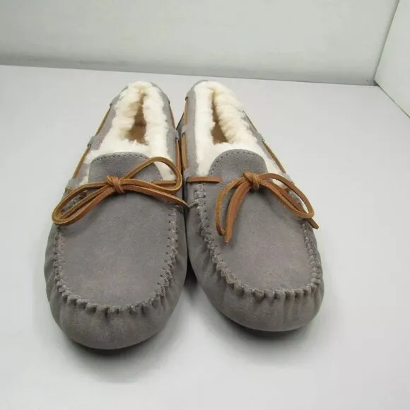 NEW UGG Womens Dakota Slippers in Pewter Size 8 Moccasin Slip-On Soft Durable