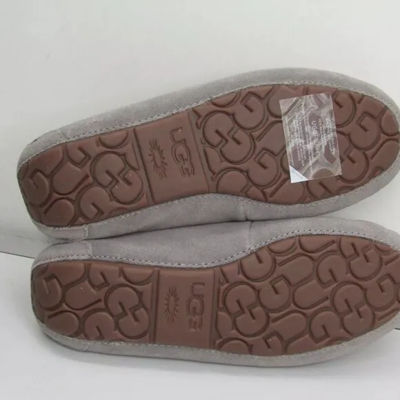 NEW UGG Womens Dakota Slippers in Pewter Size 8 Moccasin Slip-On Soft Durable