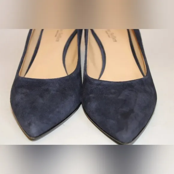 NEW VERO CUOIO Italy Suede shoes. Chunky heel 👠 pumps.