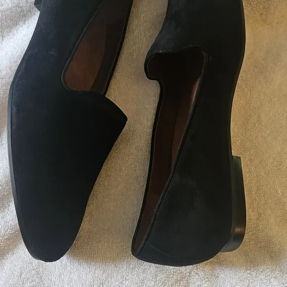 New Vionic Willa Black Suede Slip On Flat Comfort Shoe Loafer Women's Size 9.5