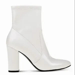 New w/Box Wild Pair Becci Faux Patent Leather Side-Zip Block Heel Ankle Booties