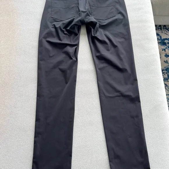 NEW WITH TAGS NWT Rhone Commuter 5-Pocket Pant slim fit pants black dress chinos