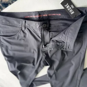 NEW WITH TAGS NWT Rhone Commuter 5-Pocket Pant slim fit pants black dress chinos