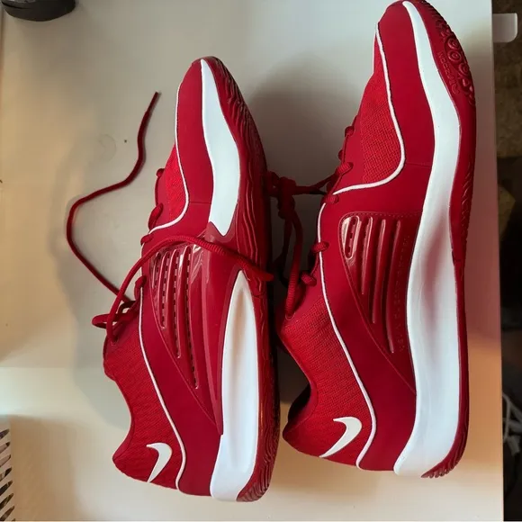 New W/o Box Nike Basketball Shoes Men 10.5 Gym Red White Kevin Durant FN7091-601