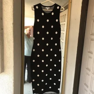 New York &amp; Company Slim Fit Knit Dress SzS Black/Polka Dots NWT