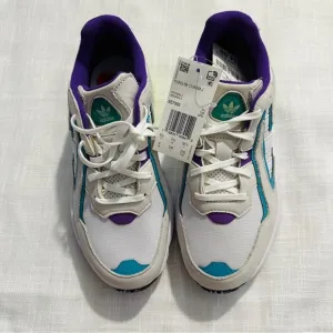 NEW Youth/Big kid’sSneakers Shoes Size 6 Adidas EE7553 Yung 96 Chasm J white