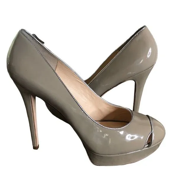 NEW Footcandy Crissy Platform Heels in Taupe Patent Leather NIB
