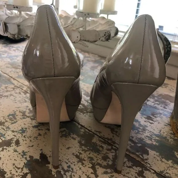 NEW Footcandy Crissy Platform Heels in Taupe Patent Leather NIB