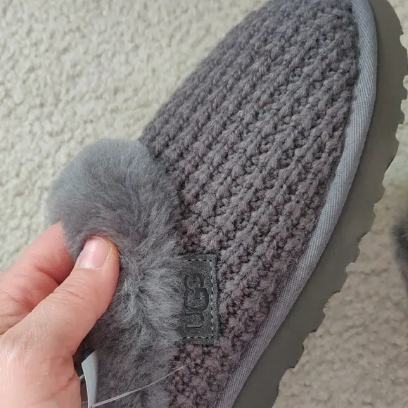 New!UGG Cluggette Knit Scuff Slipper in Charcoal Cozy Gray Fur-Lined Slippers