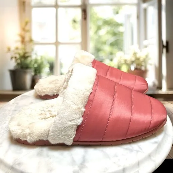 NEW VIONIC Josephine Shearling Quilted Slip On Slipper in red Size 7 EU 38