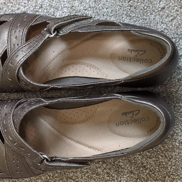 NIB Clarks Women's Bronze Shoes size 7.5 😍 SUPER CUTE!!😍