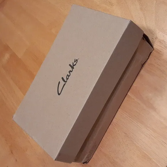 NIB Clarks Women's Size 11M Indoor/Outdoor Slippers