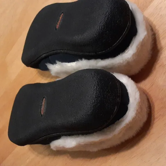 NIB Clarks Women's Size 11M Indoor/Outdoor Slippers