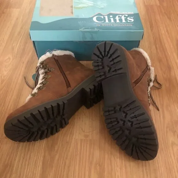 NIB CLIFFS BY WHITE MOUNTAIN Major Way C32893-303 Tobacco/Fabric