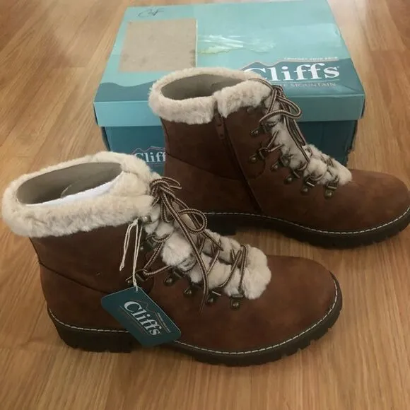 NIB CLIFFS BY WHITE MOUNTAIN Major Way C32893-303 Tobacco/Fabric
