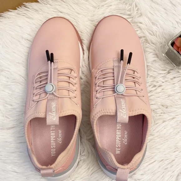 NIB CLOVE Pink Grey White Healthcare Nurse Comfort Casual Sneakers Shoes Unisex
