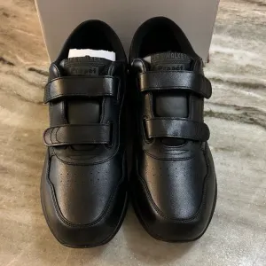 NIB Propet Lifewalker Strap Sneaker – Black, Men's 11.5 M(D)