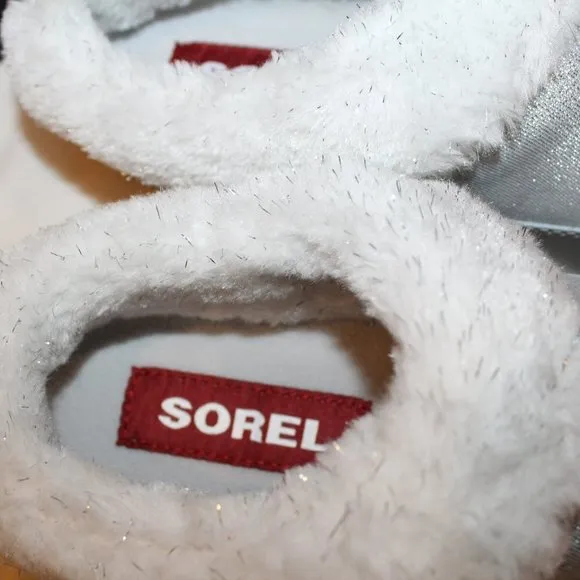 NIB SOREL WOMEN'S‎ METALLIS SILVER SLIP ON FUR SLIPPERS