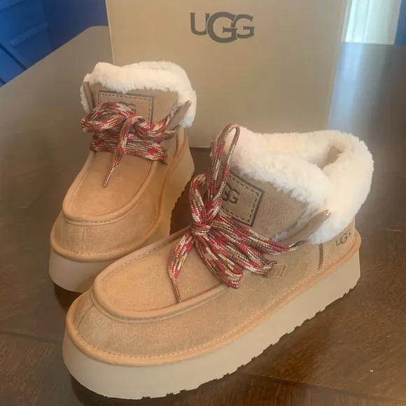 NIB UGG Funkarra Cabin Cuff Slipper in Chestnut, Size 8