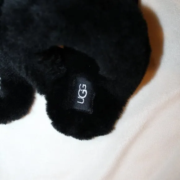 NIB UGG SCUFFETTE WOMEN'S HEART VALENTINE'S SUEDE SHEARLING‎ LINED SLIPPERS