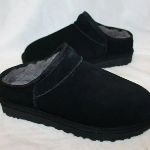NIB UGG WOMEN'S CLASSIC‎ SUEDE SHEARLING LINED SLIPPERS BLACK