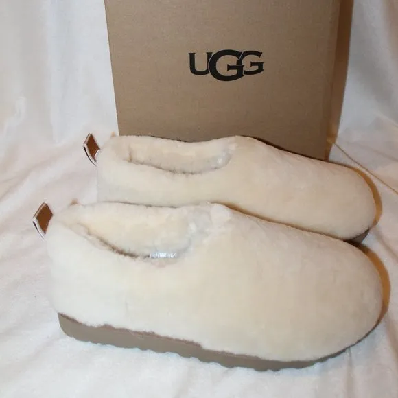 NIB UGG WOMEN'S SHEARLING BOOTIE‎ SLIPPERS NATURAL