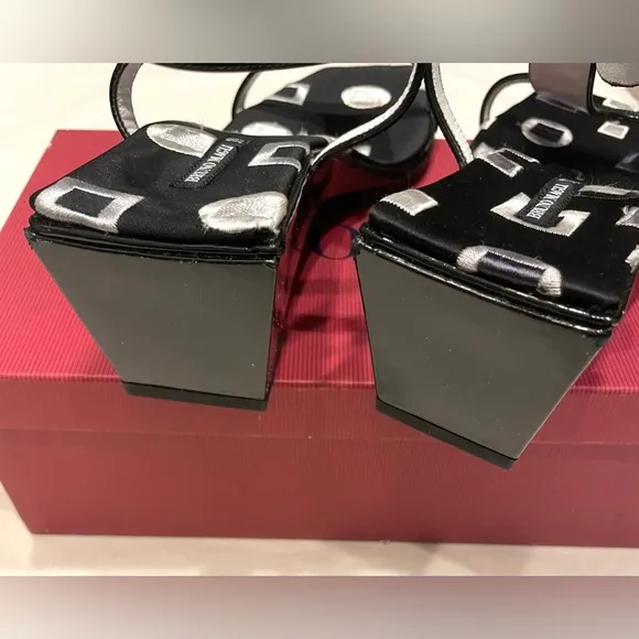 NIB Vintage BRUNO MAGLI Black Geometric Strappy Patent Wedge Buckle Sandals