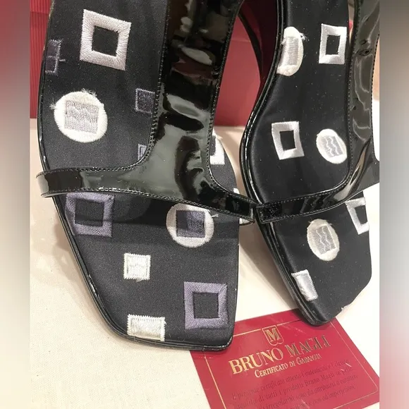 NIB Vintage BRUNO MAGLI Black Geometric Strappy Patent Wedge Buckle Sandals