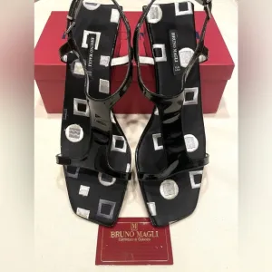 NIB Vintage BRUNO MAGLI Black Geometric Strappy Patent Wedge Buckle Sandals