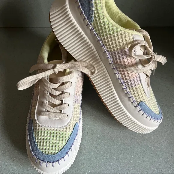 Nicole miller brita multi color shoes size 10 NWOB