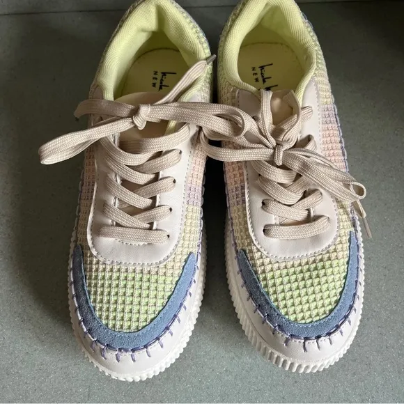 Nicole miller brita multi color shoes size 10 NWOB