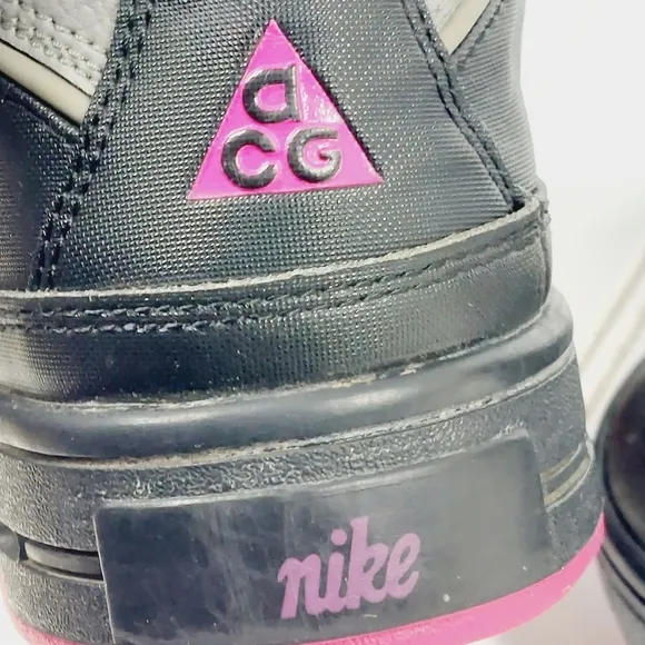 Nike ACG Woodside Pink Black Grey Leather Lace Up Boots M570