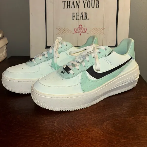 Nike AF1 Platform Air Force 1 (Womens Size 7) Shoes DX3730 300 Barely Enamel