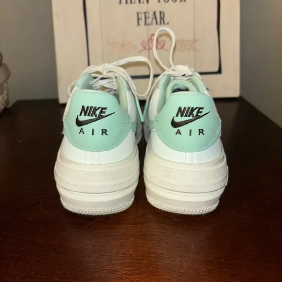 Nike AF1 Platform Air Force 1 (Womens Size 7) Shoes DX3730 300 Barely Enamel