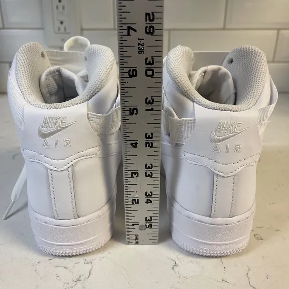 Nike Air Force 1 High LE Triple White GS Sneakers Size 6.5 Y DH2943-111 BIG KIDS