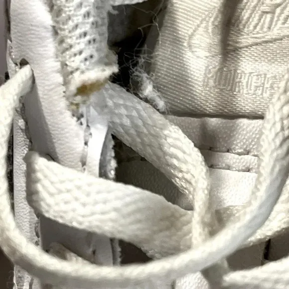 Nike Air Force 1 LE (PS) size 11C white preschool kid tennis shoes used
