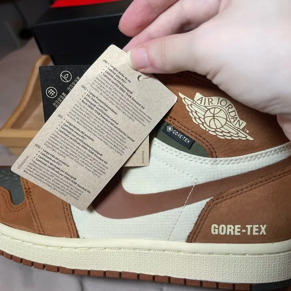 Nike Air Jordan 1 Element GORE-TEX Legend Sand Medium Olive