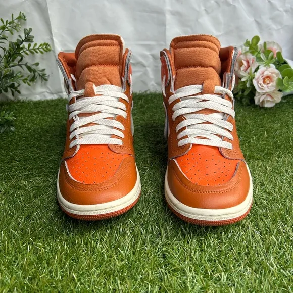 Nike Air Jordan 1 High Method of MakeWomen's Shoes size 9.5 men 8 gently used