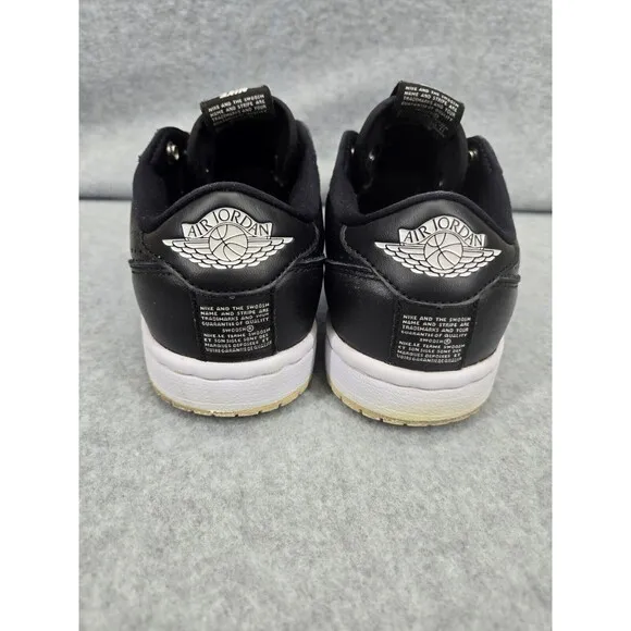 Nike Air Jordan 1 Retro Low Womens Slip On‎ Shoes Black AV3918-001 VNDS Size 6