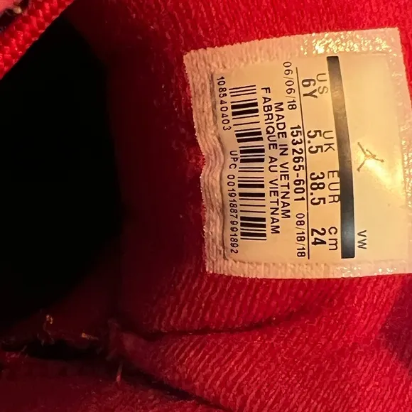 Nike Air Jordan 12 Retro Gym Red Size 6y 7.5w Basketball Sneakers 153265-601