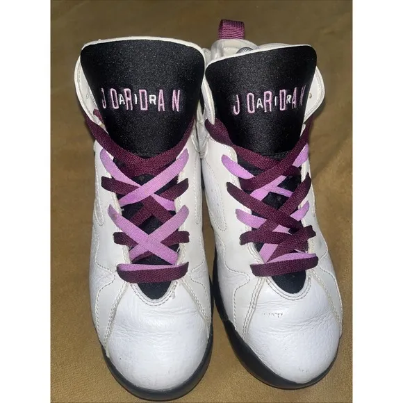 Nike Air Jordan VII 7 Retro GG GS White Fuchsia Glow Purple  442960-127 Sz 5.5Y