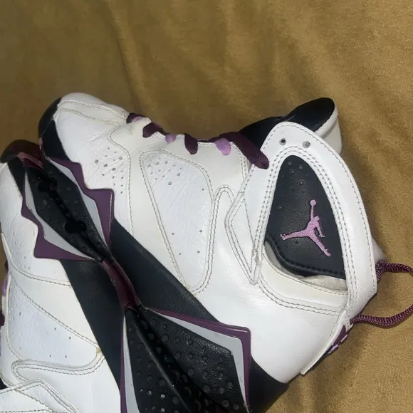 Nike Air Jordan VII 7 Retro GG GS White Fuchsia Glow Purple  442960-127 Sz 5.5Y