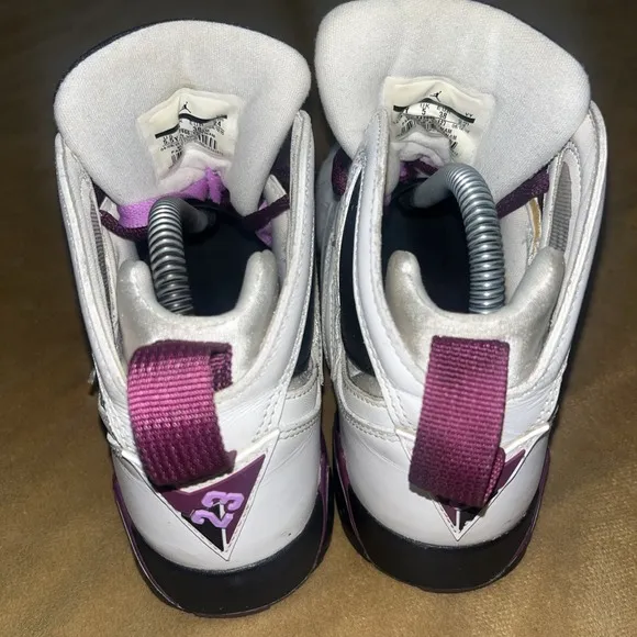 Nike Air Jordan VII 7 Retro GG GS White Fuchsia Glow Purple  442960-127 Sz 5.5Y