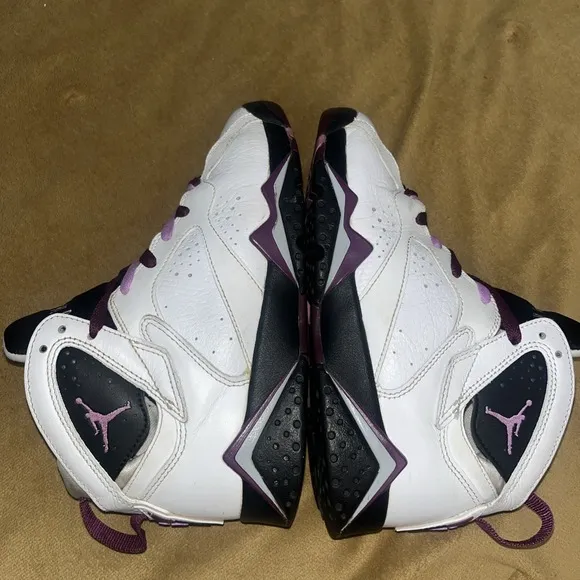 Nike Air Jordan VII 7 Retro GG GS White Fuchsia Glow Purple  442960-127 Sz 5.5Y