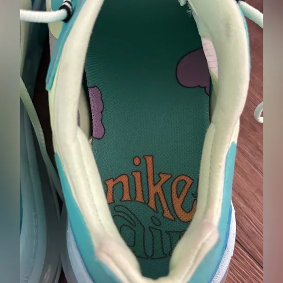 Nike Air Max 270 React Mens Size 11.5 Hyper Jade Frosted Spruce Shoes AO4971-301