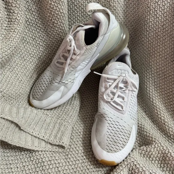 Nike Air Max 270 Shoes. White Gum. Size 10