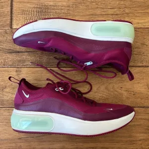 Nike Air Max Dia Running Shoes Bordeaux Edition True Berry Women’s Size 9.5