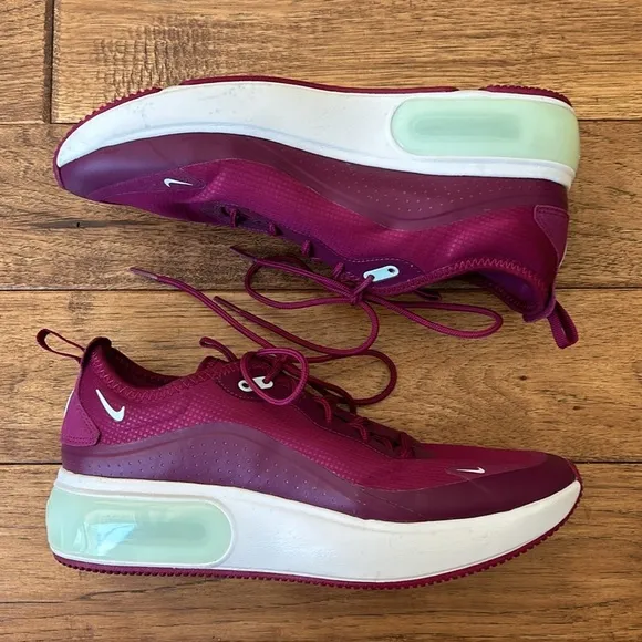 Nike Air Max Dia Running Shoes Bordeaux Edition True Berry Women’s Size 9.5
