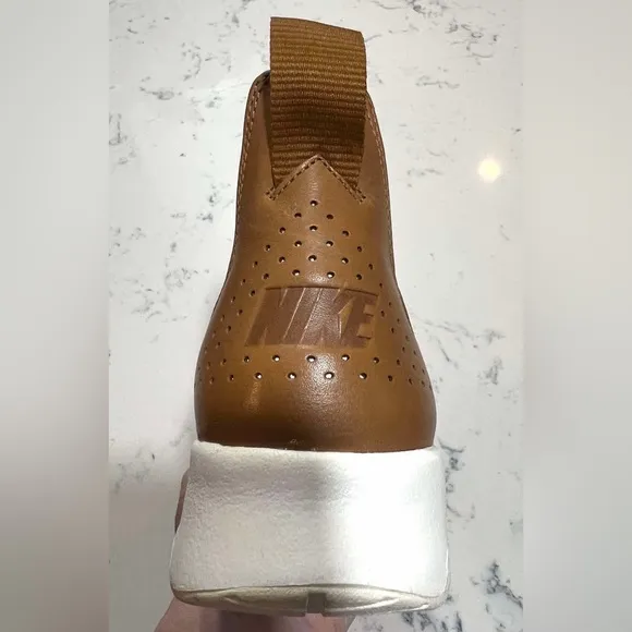 Nike Air Max Women’s Thea Mid Leather Chelsea Brown Boots New