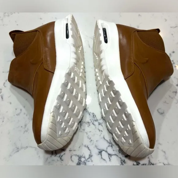 Nike Air Max Women’s Thea Mid Leather Chelsea Brown Boots New